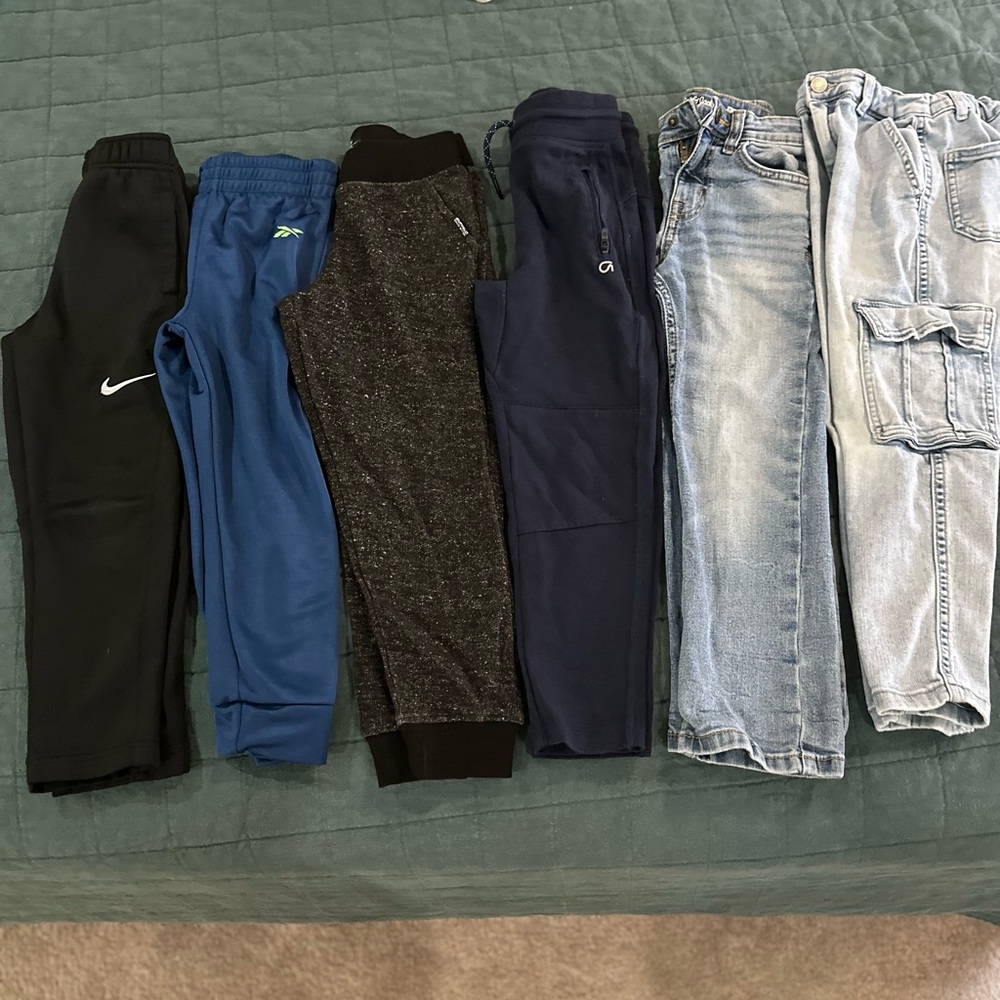 Boys pant bundle includes light wash Zara jeans